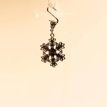 Kettenanhänger Schneeflocke Steine blau versilbert - kettenanhaenger modeschmuck weihnachten schneeflocke blau glitzer strass steine (1)